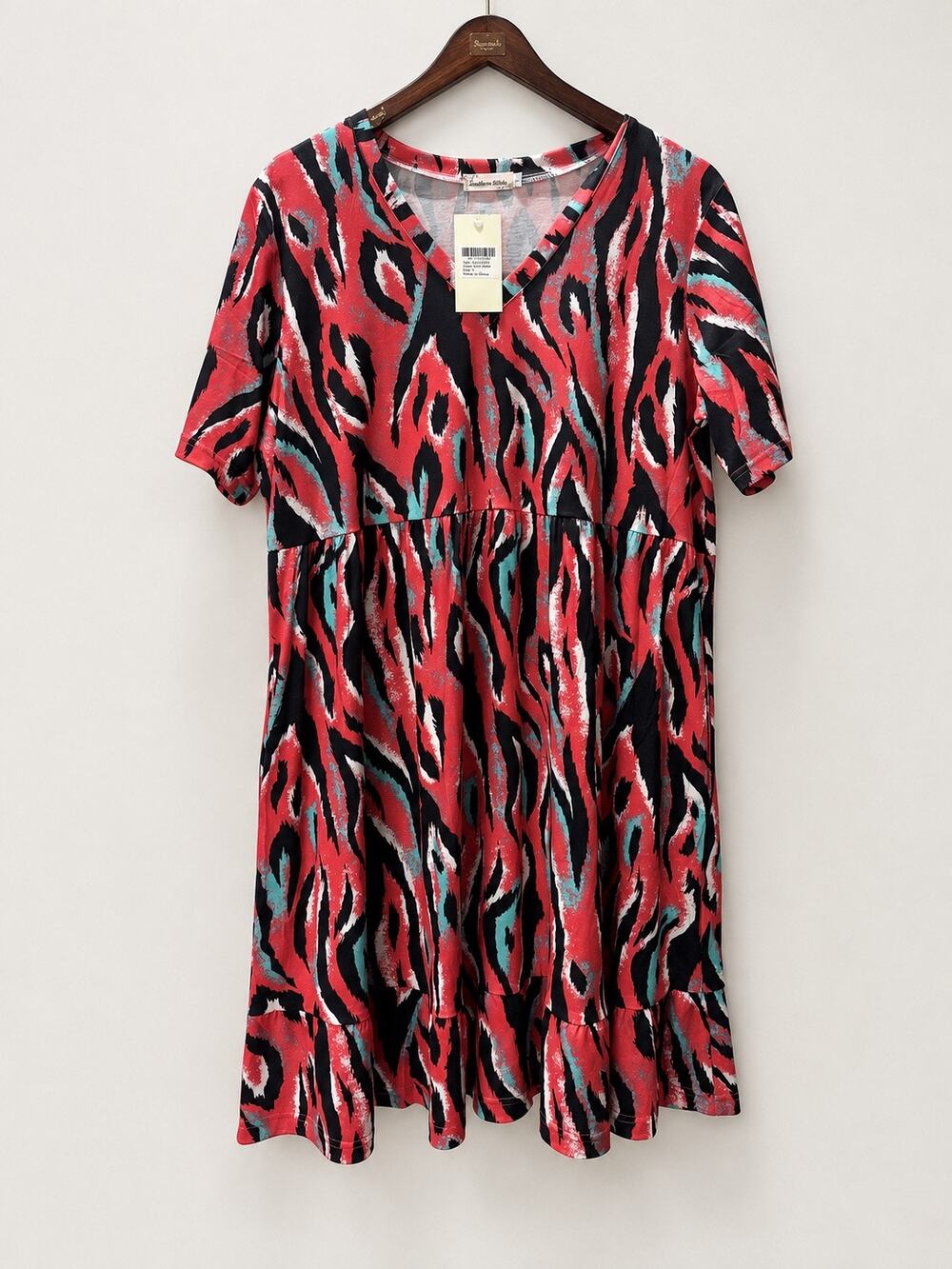 NWT Southern Stitched Dress Womens L Red Abstract Print Tiered Midi Pockets